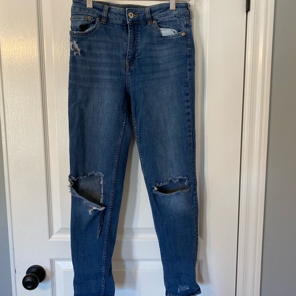 Women’s H&M Jeans - Picture 2 of 2